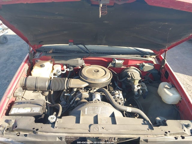 1988 Gmc Gmt-400 K1500 მანქანა იყიდება აუქციონზე, vin: 1GTDK14K8JZ559189, აუქციონის ნომერი: 43433613