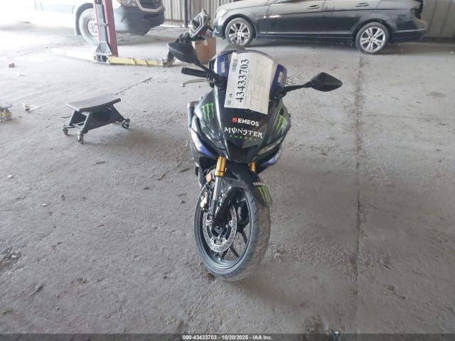 2021 YAMAHA YZFR3 MH3RH18Y1MK006434 Photo 4