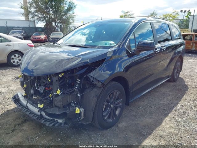 2024 TOYOTA SIENNA 5TDCSKFC0RS114286 Photo 1