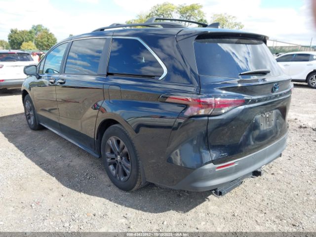2024 TOYOTA SIENNA 5TDCSKFC0RS114286 Photo 2