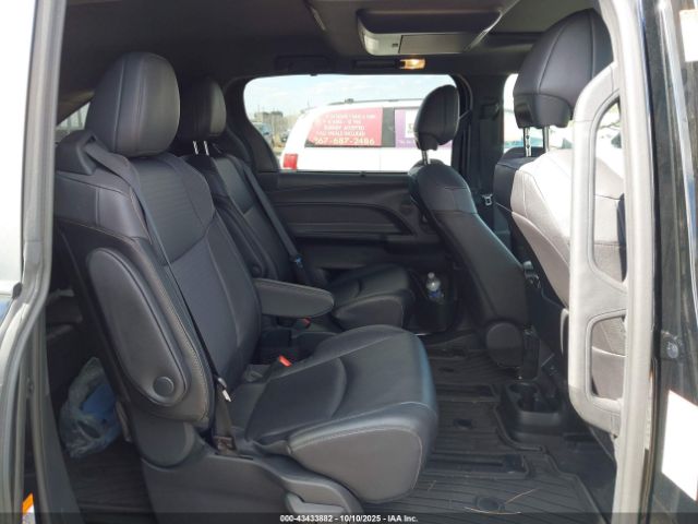 2024 TOYOTA SIENNA 5TDCSKFC0RS114286 Photo 7