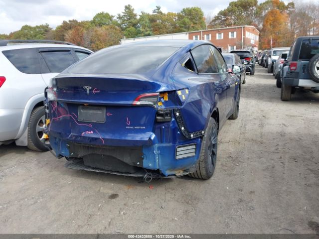 2021 TESLA MODEL Y 5YJYGDEE5MF184739 Photo 3