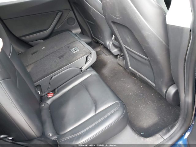 2021 TESLA MODEL Y 5YJYGDEE5MF184739 Photo 7
