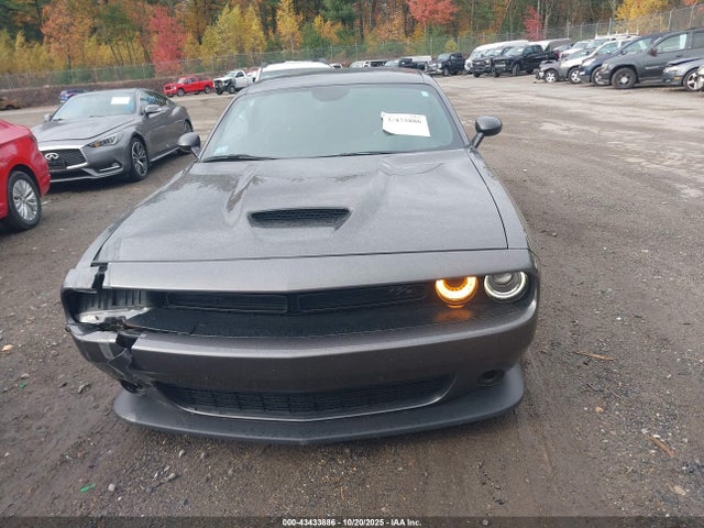 2C3CDZBT1NH156231 Dodge Challenger R/t