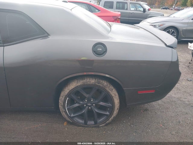 2C3CDZBT1NH156231 Dodge Challenger R/t