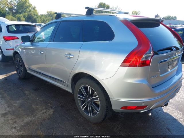 2017 VOLVO XC60 YV440MRR7H2110700 Photo 2