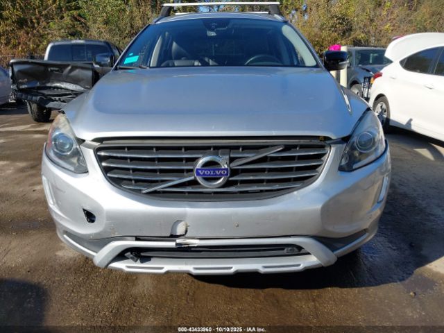2017 VOLVO XC60 YV440MRR7H2110700 Photo 5