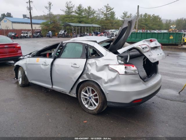 2015 FORD FOCUS 1FADP3F22FL273879 Photo 2