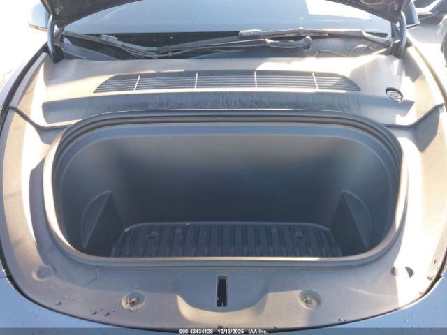 2022 TESLA MODEL Y 7SAYGDEF1NF459312 Photo 9