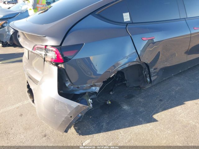 2022 TESLA MODEL Y 7SAYGDEF1NF459312 Photo 5