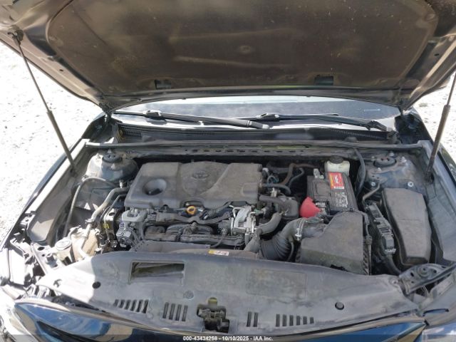 2018 TOYOTA CAMRY 4T1B11HK5JU639238 Photo 9