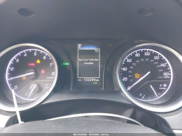 2018 TOYOTA CAMRY 4T1B11HK5JU639238 Photo 6