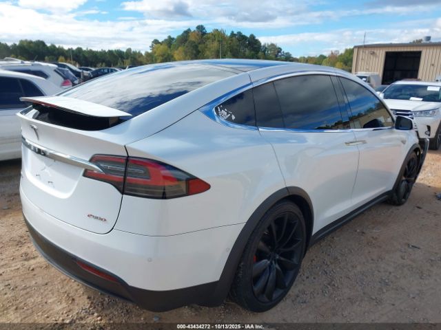 2016 TESLA MODEL X 5YJXCAE42GF001203 Photo 3
