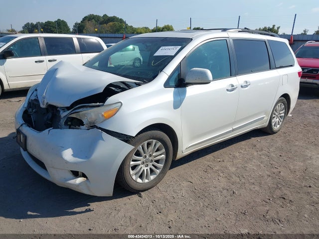 Продажа на аукционе авто 2016 Toyota Sienna Xle Premium 8 Passenger, vin: 5TDYK3DC7GS718137, номер лота: 43434313