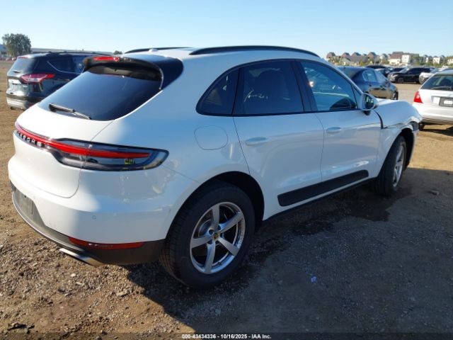 2020 PORSCHE MACAN WP1AA2A56LLB08566 Photo 3
