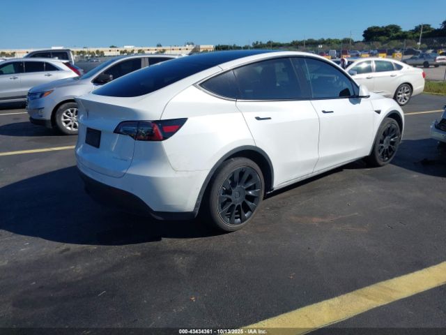 2022 TESLA MODEL Y 7SAYGDEE2NF385647 Photo 3