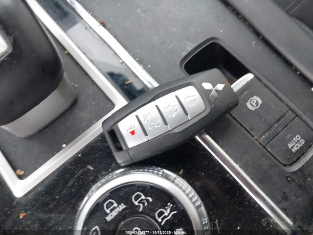 2022 MITSUBISHI OUTLANDER JA4J4UA86NZ068191 Photo 10