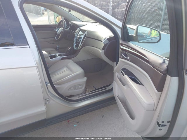2014 CADILLAC SRX 3GYFNCE37ES522862 Photo 4