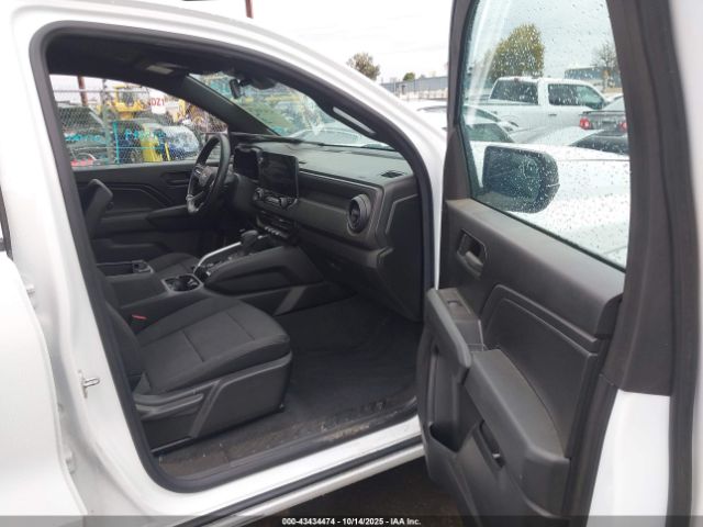 2023 CHEVROLET COLORADO 1GCPTBEK2P1268399 Photo 4