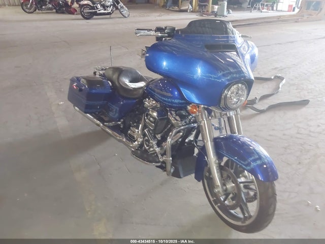 2019 HARLEY-DAVIDSON FLHX 1HD1KBC10KB623283