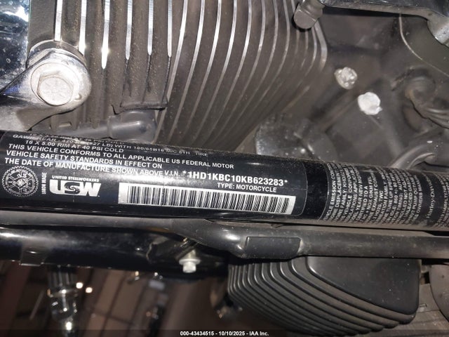 2019 HARLEY-DAVIDSON FLHX 1HD1KBC10KB623283 Photo 9