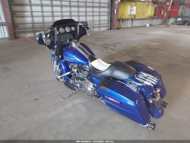 2019 HARLEY-DAVIDSON FLHX 1HD1KBC10KB623283 Photo 2
