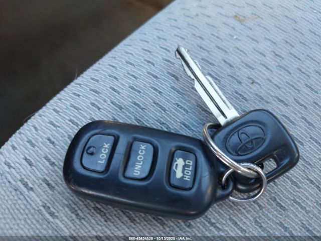 2004 TOYOTA CAMRY 4T1BE32K64U848257 Photo 10