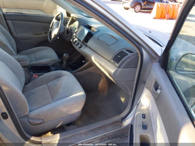 2004 TOYOTA CAMRY 4T1BE32K64U848257 Photo 4