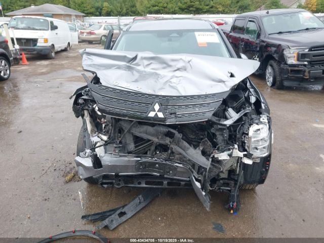 2022 MITSUBISHI OUTLANDER JA4J3UA82NZ086352 Photo 5