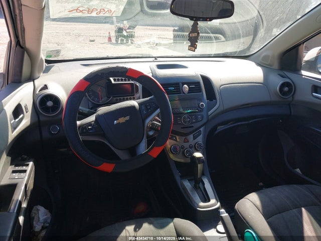 1G1JC5SH5E4196943 Chevrolet Sonic Lt Auto