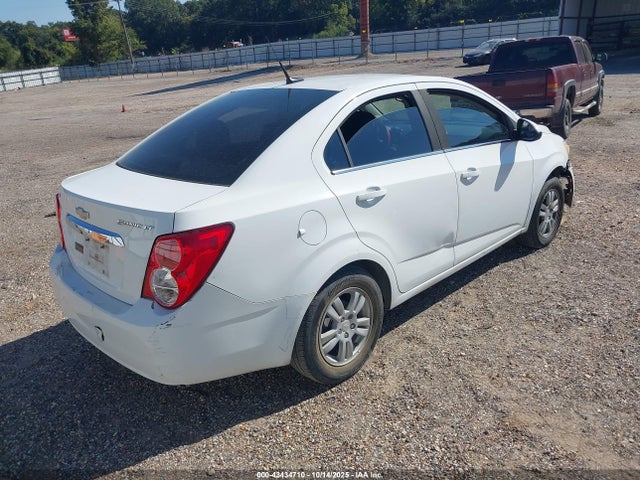 1G1JC5SH5E4196943 Chevrolet Sonic Lt Auto