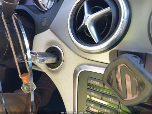 2014 MERCEDES-BENZ CLA 250 WDDSJ4EB7EN157435 Photo 10
