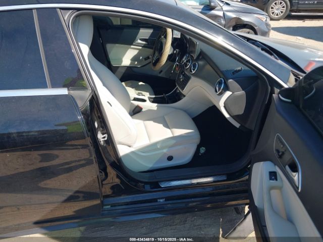2014 MERCEDES-BENZ CLA 250 WDDSJ4EB7EN157435 Photo 4
