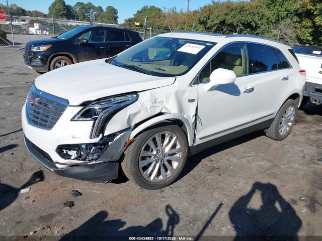 2018 CADILLAC XT5 1GYKNGRSXJZ182286 Photo 1