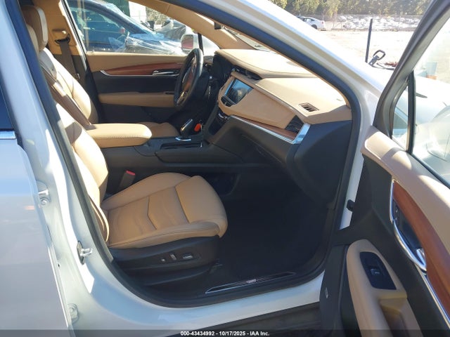 2018 CADILLAC XT5 1GYKNGRSXJZ182286 Photo 4