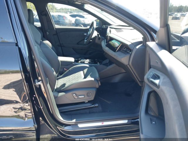 2025 AUDI SQ6 E-TRON WA125BGF2SA025392 Photo 4