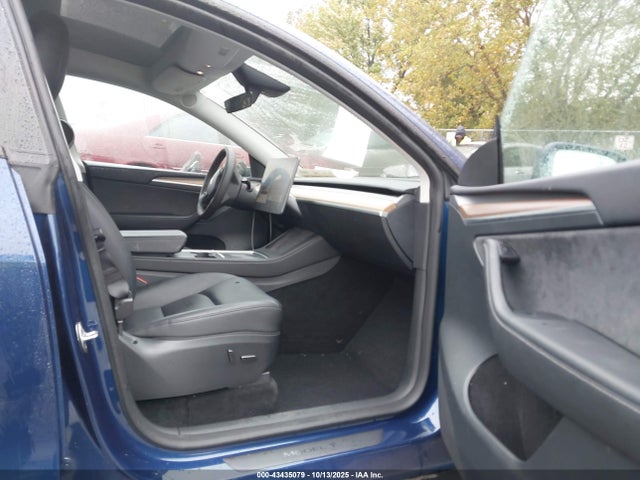 2023 TESLA MODEL Y 7SAYGAEE0PF882228 Photo 4
