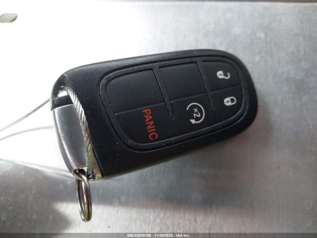 2016 JEEP CHEROKEE 1C4PJLDB8GW165133 Photo 10