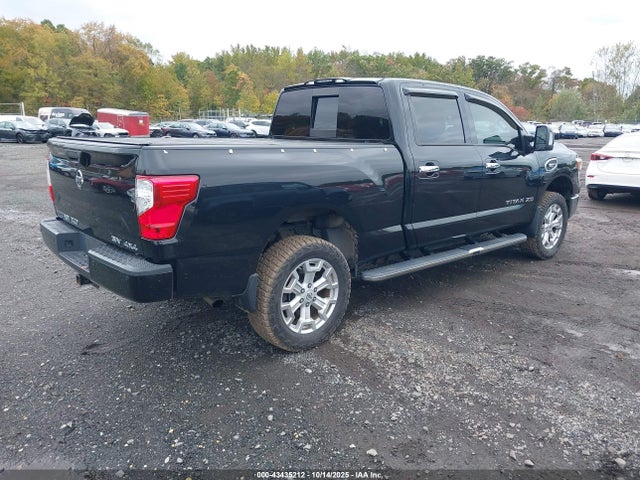 2019 NISSAN TITAN XD 1N6AA1F48KN522234 Photo 3