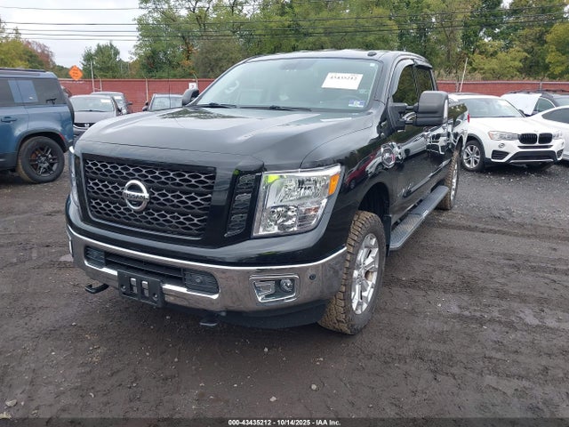2019 NISSAN TITAN XD 1N6AA1F48KN522234 Photo 5