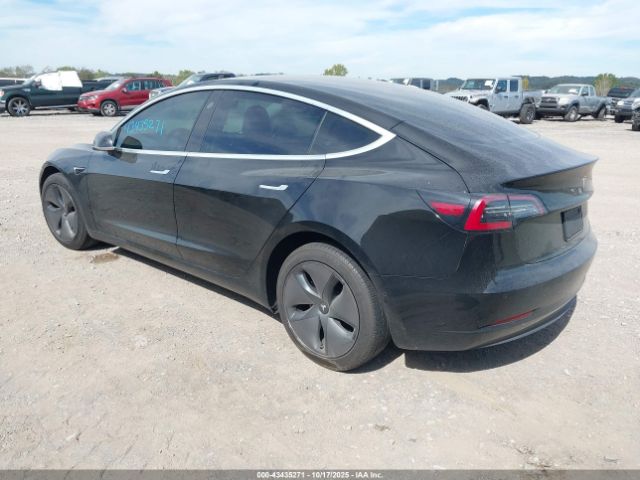 2019 TESLA MODEL 3 5YJ3E1EA2KF296326 Photo 2