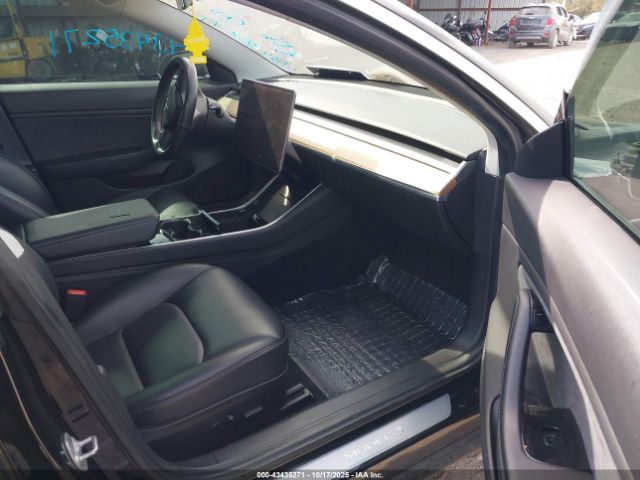 2019 TESLA MODEL 3 5YJ3E1EA2KF296326 Photo 4