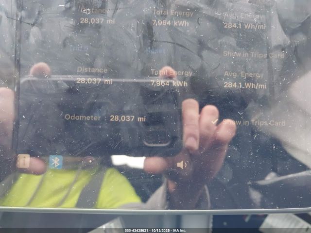 2023 TESLA MODEL 3 5YJ3E1EA7PF677600 Photo 6