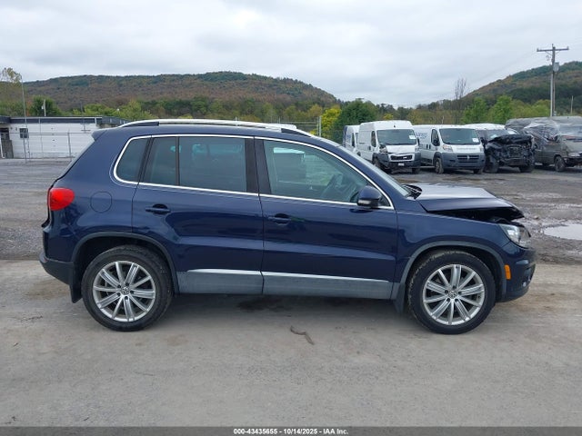 2016 Volkswagen Tiguan S/se/sel/r-line მანქანა იყიდება აუქციონზე, vin: WVGBV7AXXGW574235, აუქციონის ნომერი: 43435655