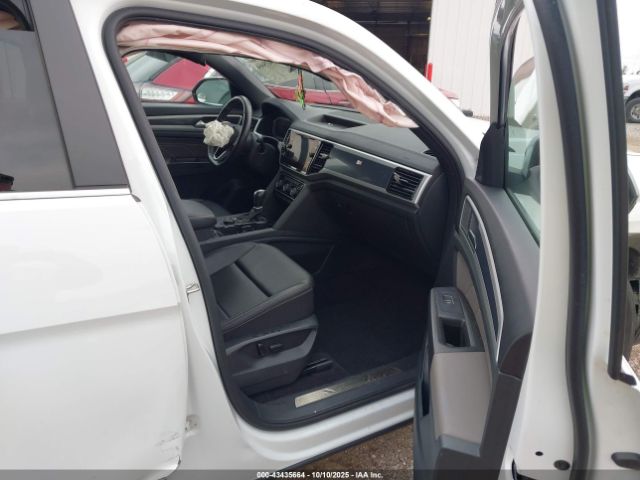 2022 VOLKSWAGEN ATLAS CROSS SPORT 1V2BE2CA9NC200261 Photo 4