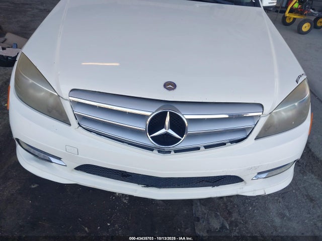 2011 Mercedes-benz C 300 Luxury/sport მანქანა იყიდება აუქციონზე, vin: WDDGF5EB1BA468679, აუქციონის ნომერი: 43435703