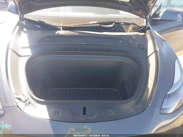 2023 TESLA MODEL Y 7SAYGDEE4PF609584 Photo 9