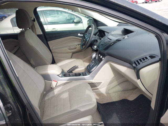 1FMCU0GX5GUB38734 Ford ESCAPE SE