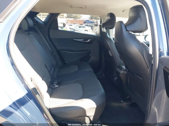 2025 KIA EV6 5XYC34JA5SG004559 Photo 7