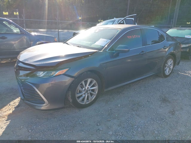 Toyota CAMRY LE 2022 4T1C11AK8NU066274 Image 2